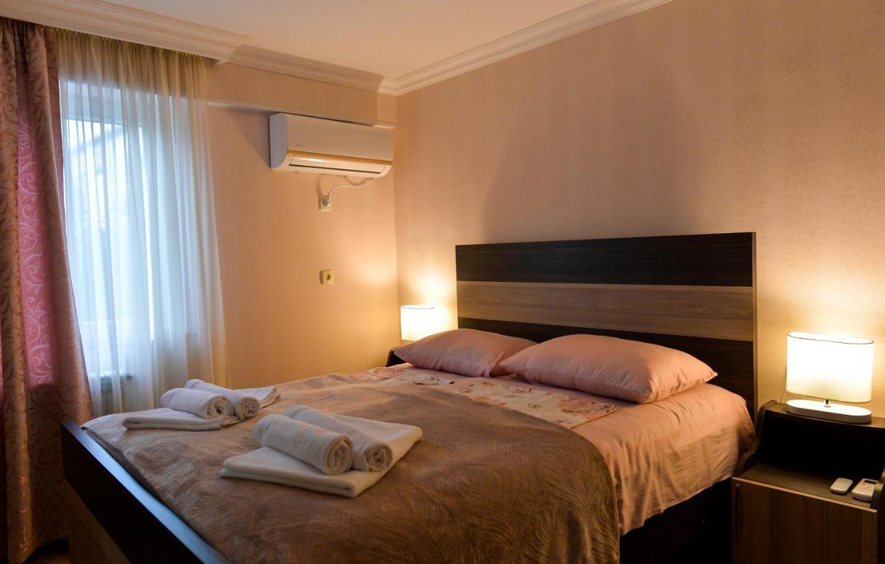 Cozy House Hotel Kʼutʼaisi Exterior foto
